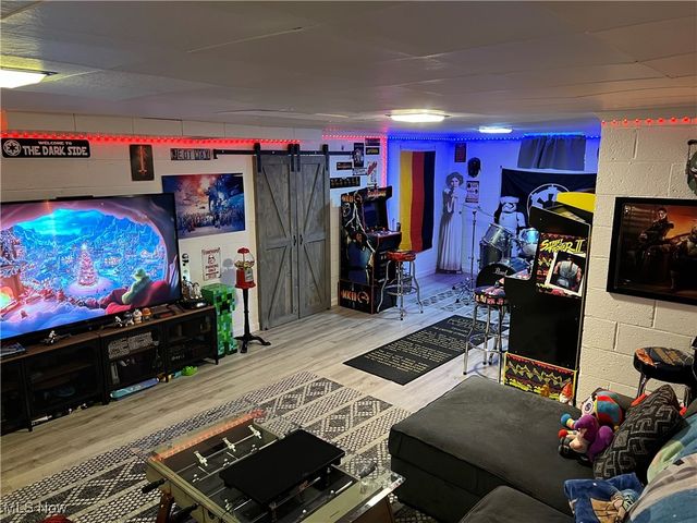 25725 Cook Road, Olmsted Falls, OH 44138