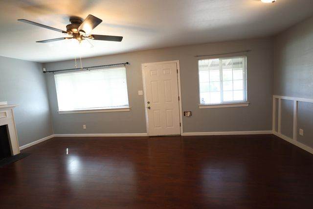 5413 Ontario St, Sacramento, CA 95820