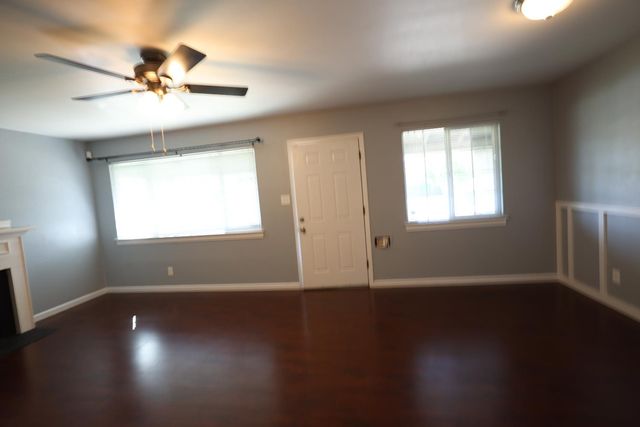 5413 Ontario St, Sacramento, CA 95820