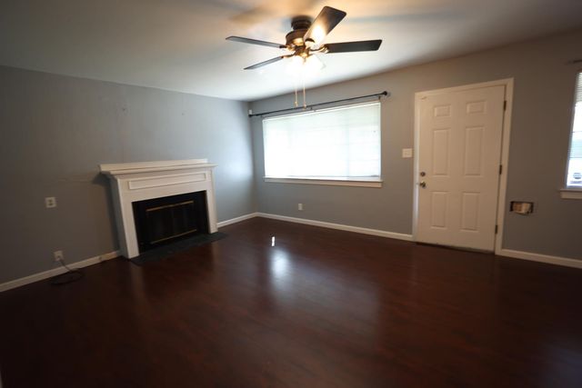 5413 Ontario St, Sacramento, CA 95820