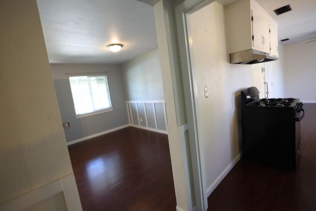 5413 Ontario St, Sacramento, CA 95820