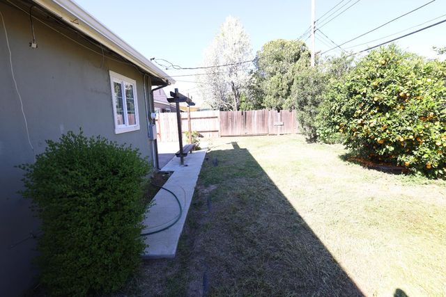 5413 Ontario St, Sacramento, CA 95820