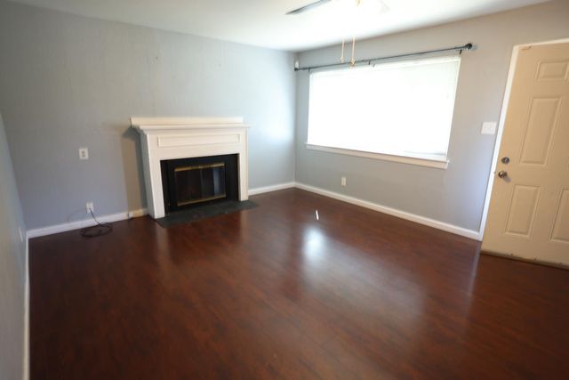 5413 Ontario St, Sacramento, CA 95820