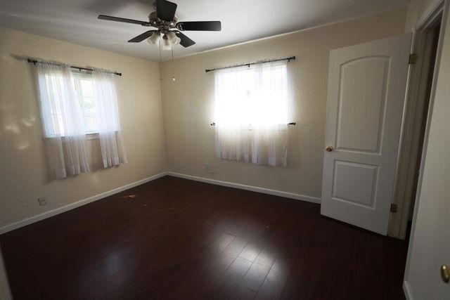 5413 Ontario St, Sacramento, CA 95820