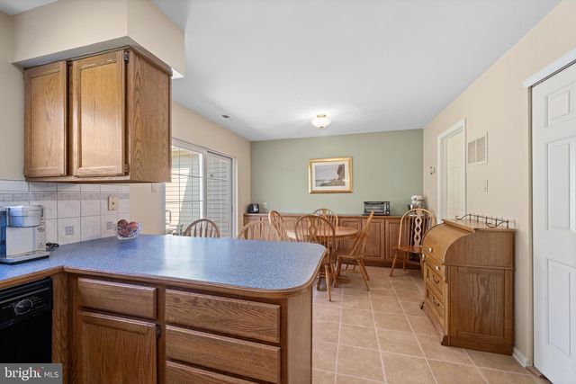 54 LAUREL CIR, Newtown, PA 18940