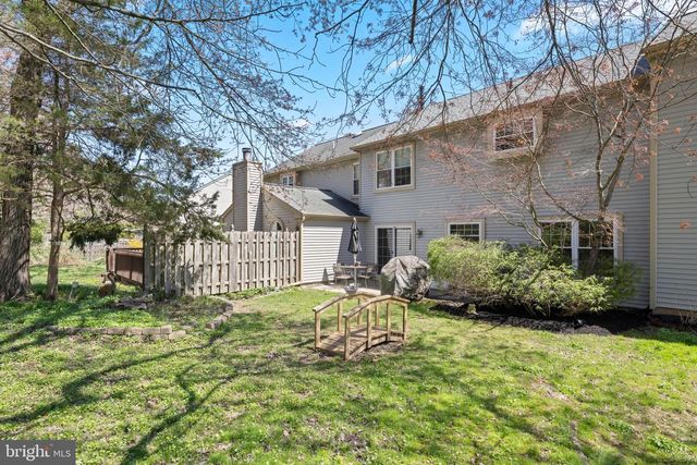 54 LAUREL CIR, Newtown, PA 18940