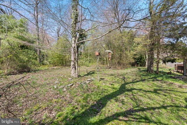 54 LAUREL CIR, Newtown, PA 18940