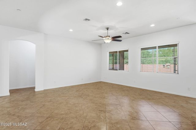 12527 N Paseo Penuela, Marana, AZ 85658