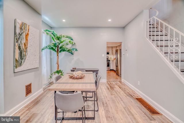 320 HERMITAGE ST, Philadelphia, PA 19128