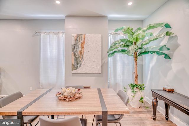 320 HERMITAGE ST, Philadelphia, PA 19128