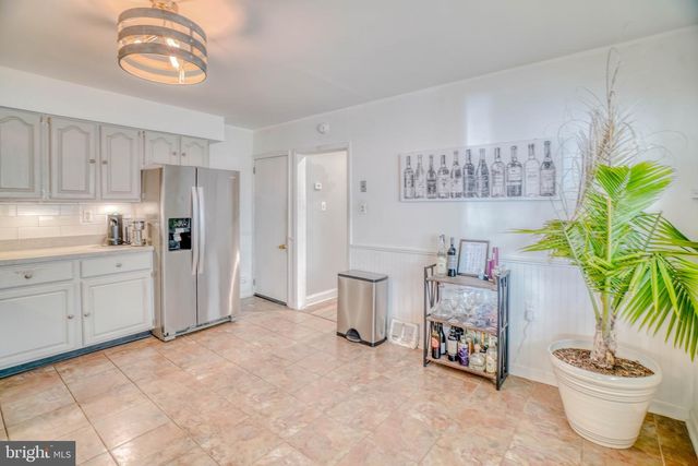 320 HERMITAGE ST, Philadelphia, PA 19128