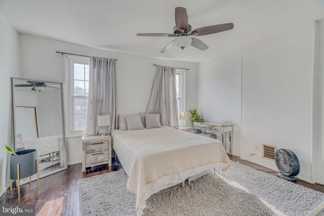 320 HERMITAGE ST, Philadelphia, PA 19128