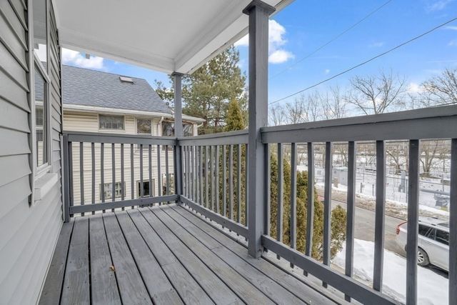 35 Boulevard Rd 35, Arlington, MA 02474