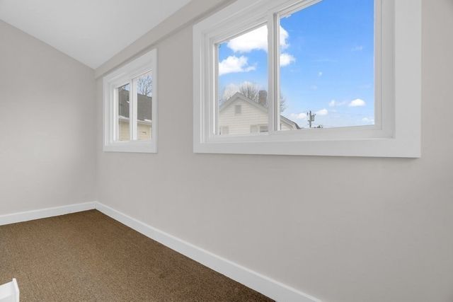 35 Boulevard Rd 35, Arlington, MA 02474