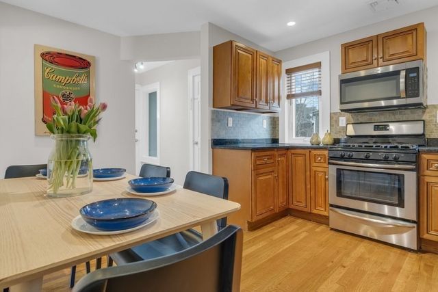 35 Boulevard Rd 35, Arlington, MA 02474