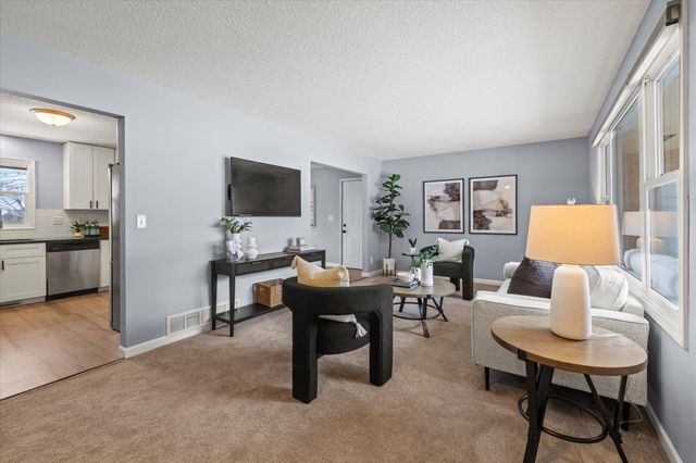 7698 Orchid Lane N, Maple Grove, MN 55311