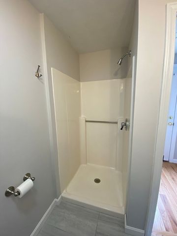 104 Walpole St 8, Canton, MA 02021