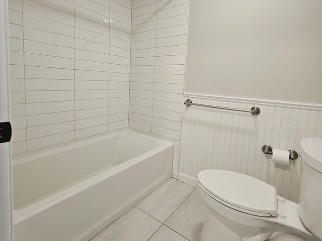 104 Walpole St 8, Canton, MA 02021