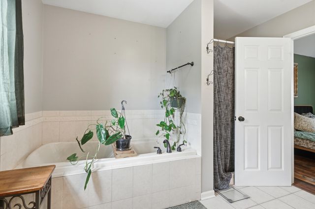 9371 N 408 E, Lake Village, IN 46349
