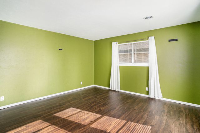 312 Stroud Street, Cleburne, TX 76033