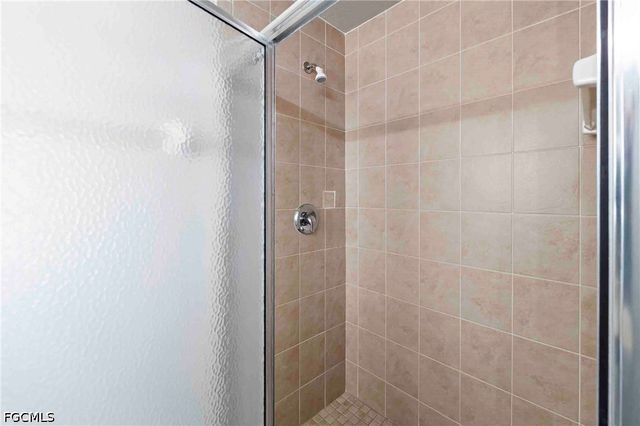 4520 Skyline BLVD 201, Cape Coral, FL 33914