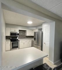 3401 TOWNSEND Boulevard 209, Jacksonville, FL 32277