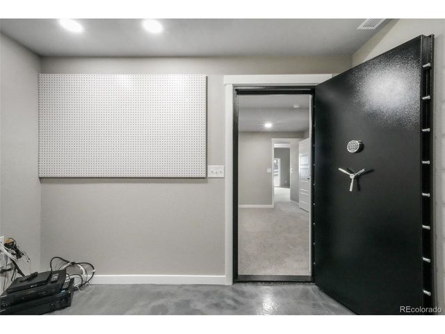 2573 Lakes Edge Dr, Monument, CO 80132