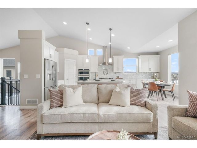 2573 Lakes Edge Dr, Monument, CO 80132