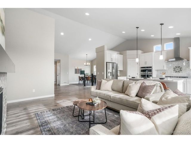 2573 Lakes Edge Dr, Monument, CO 80132