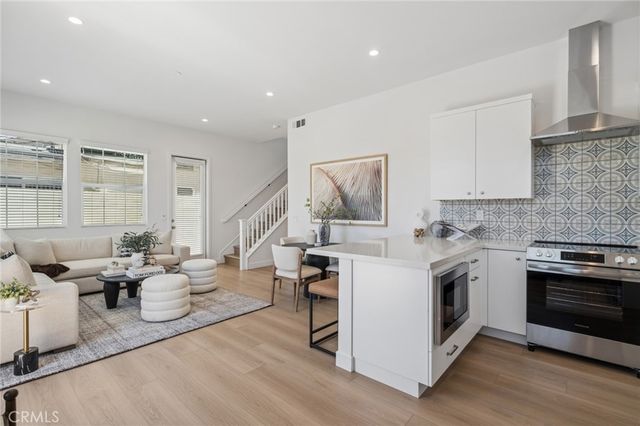 374 Hamilton Street A101, Costa Mesa, CA 92627