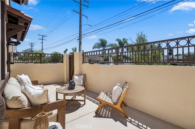 374 Hamilton Street A101, Costa Mesa, CA 92627
