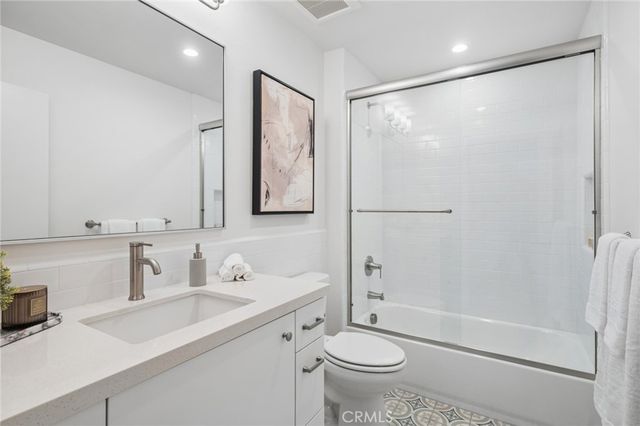 374 Hamilton Street A101, Costa Mesa, CA 92627