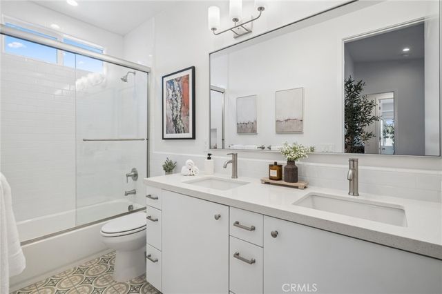 374 Hamilton Street A101, Costa Mesa, CA 92627