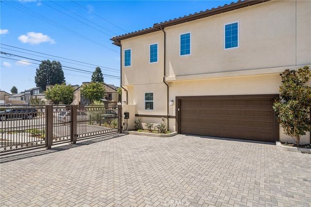 374 Hamilton Street A101, Costa Mesa, CA 92627