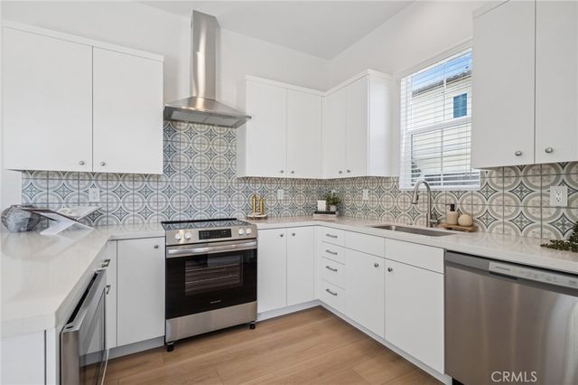 374 Hamilton Street A101, Costa Mesa, CA 92627
