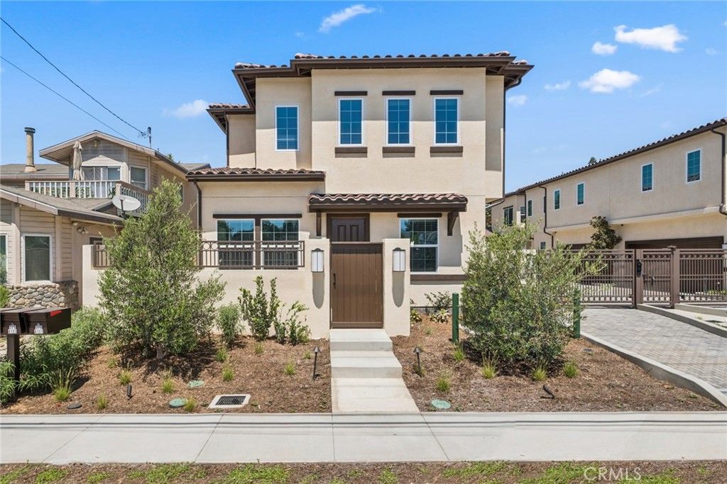 374 Hamilton Street A101, Costa Mesa, CA 92627
