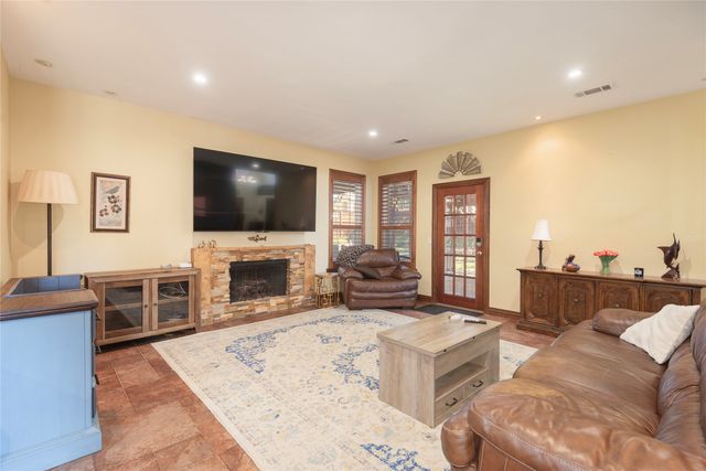 2801 Cascade Drive, Plano, TX 75025