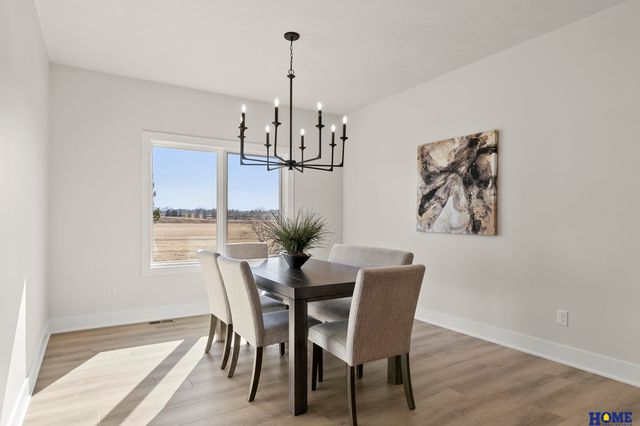 10009 Edgewater Lane, Lincoln, NE 68527