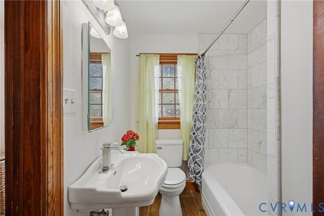 3200 Manorcrest Rd, Richmond, VA 23234
