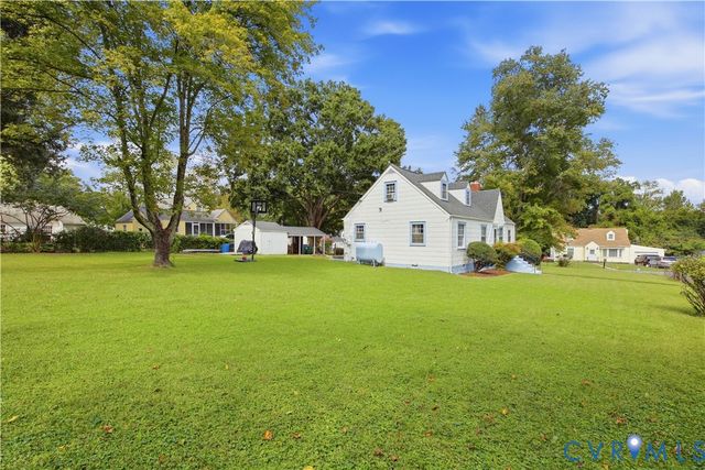3200 Manorcrest Rd, Richmond, VA 23234