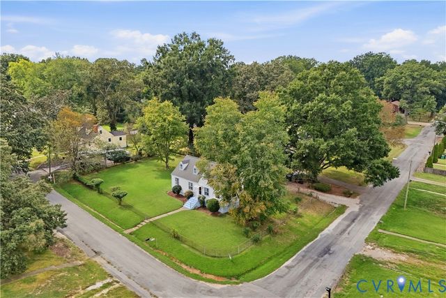 3200 Manorcrest Rd, Richmond, VA 23234