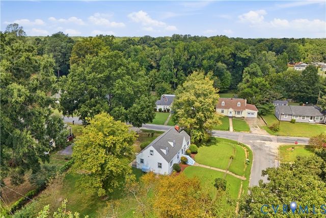 3200 Manorcrest Rd, Richmond, VA 23234