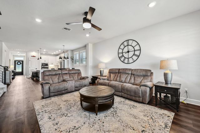 113 Cibolo Creek LOOP, Bastrop, TX 78602
