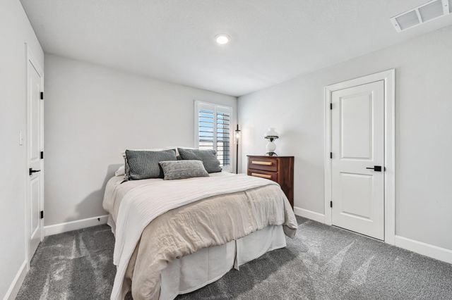 113 Cibolo Creek LOOP, Bastrop, TX 78602