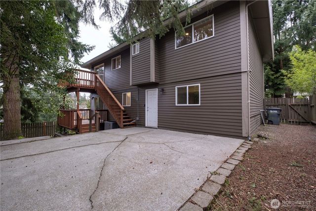 1123 SW 144 Street, Burien, WA 98166