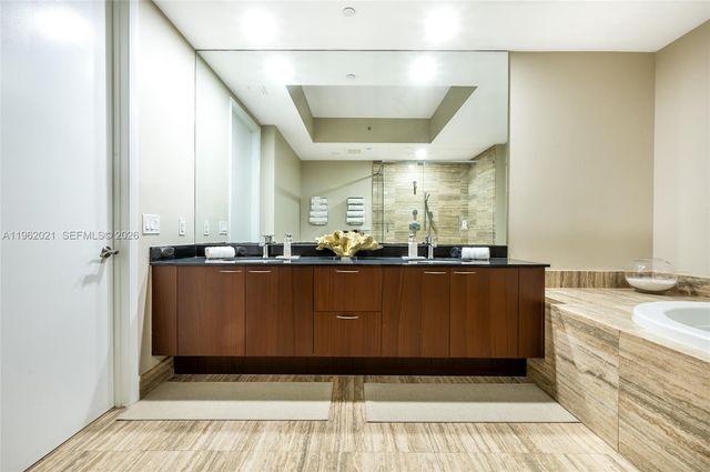 15901 Collins Ave 2303, Sunny Isles Beach, FL 33160