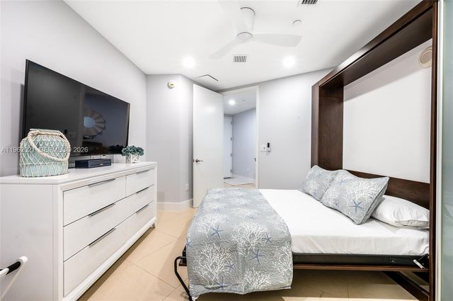 15901 Collins Ave 2303, Sunny Isles Beach, FL 33160