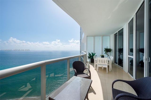 15901 Collins Ave 2303, Sunny Isles Beach, FL 33160