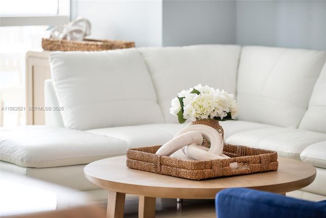 15901 Collins Ave 2303, Sunny Isles Beach, FL 33160