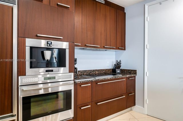 15901 Collins Ave 2303, Sunny Isles Beach, FL 33160